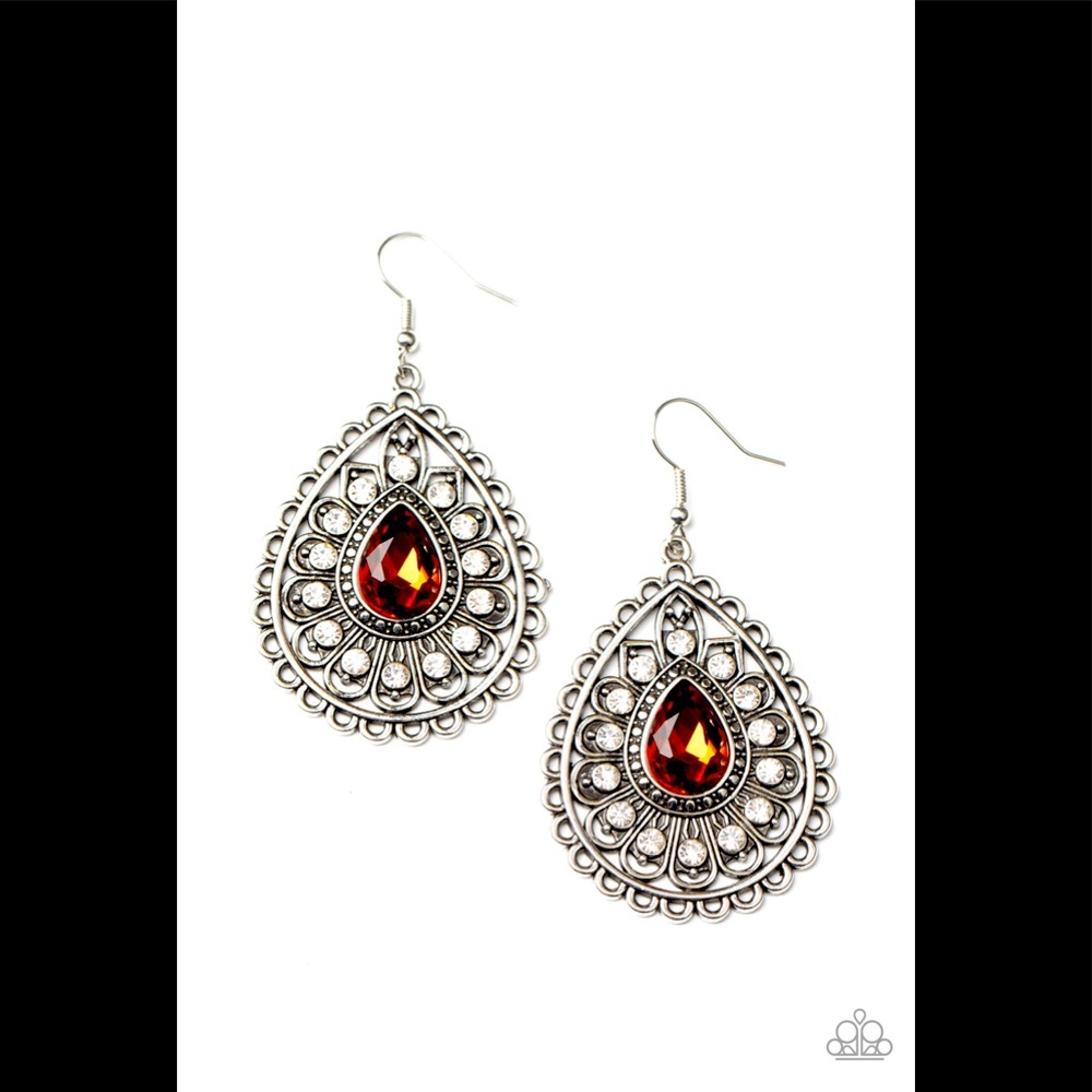 PAPARAZZI EARRINGS